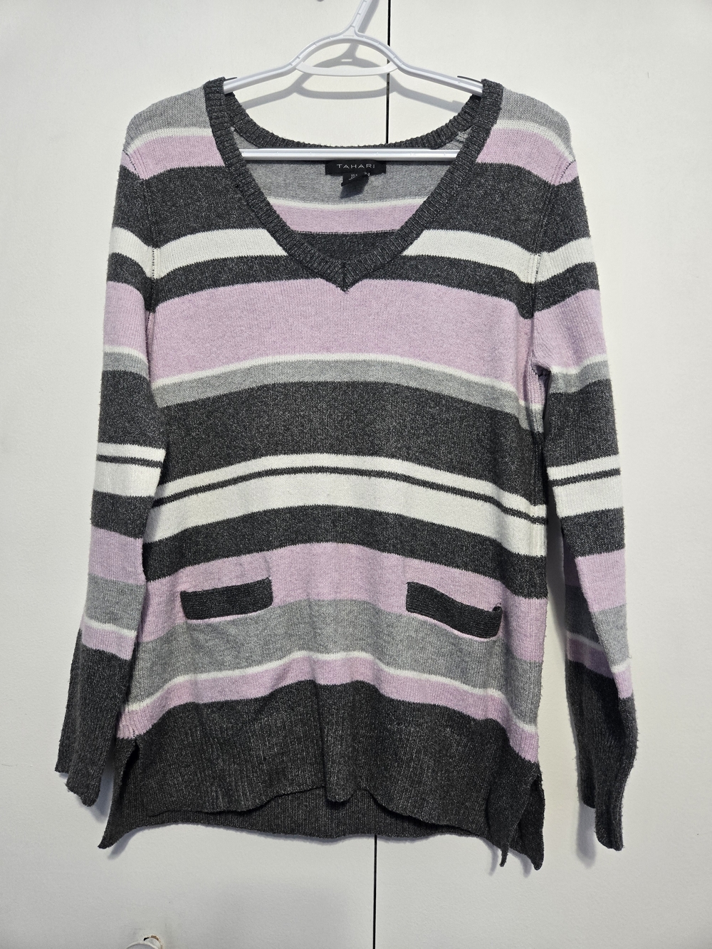 Tahari Striped V-Neck Sweater Pink Gray White Tunic Top Size Small